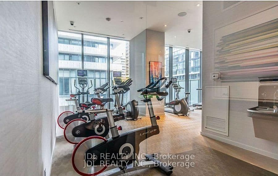 42 Charles Street E, Unit 3609 thumbnail 13