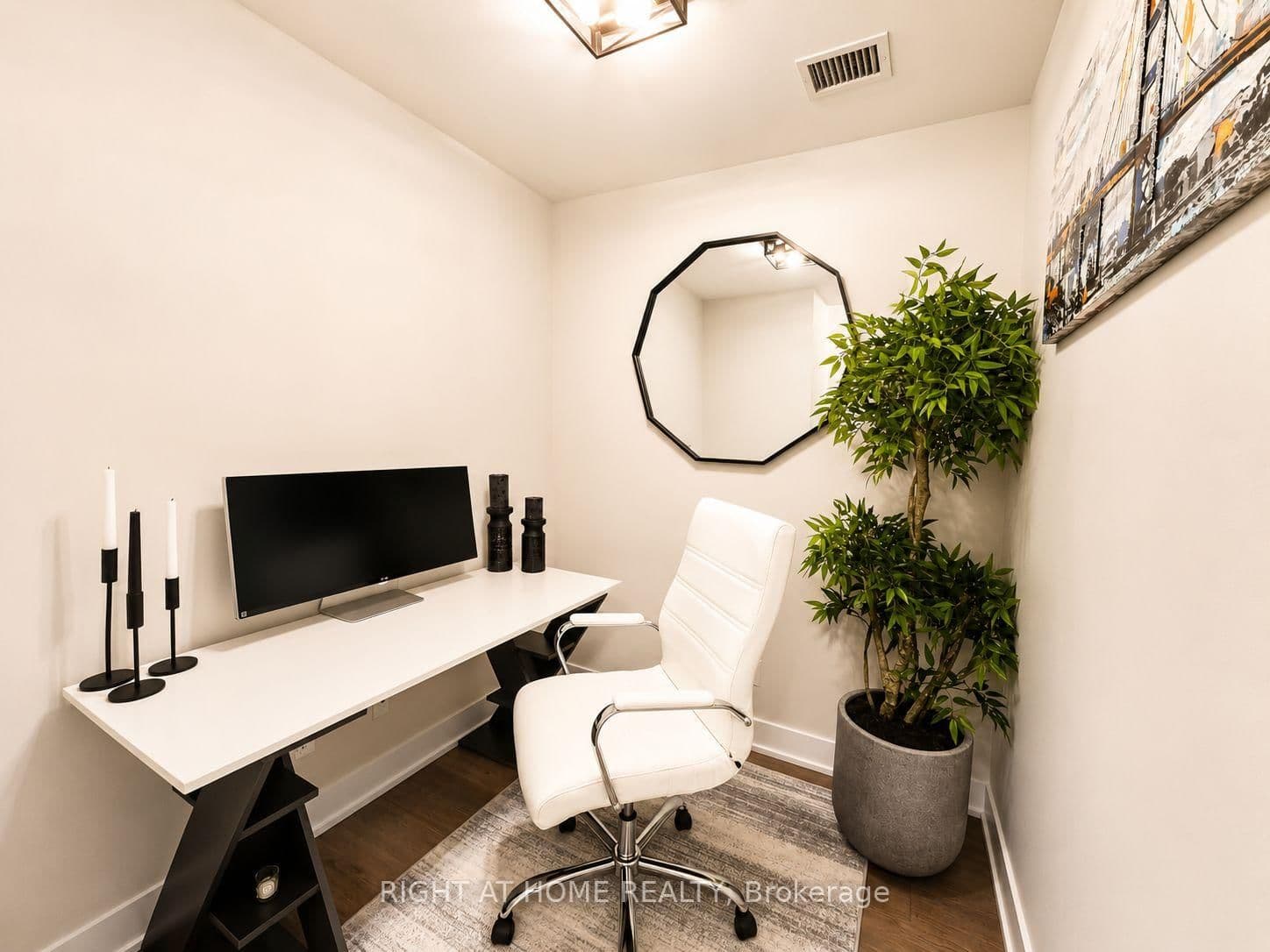318 Richmond Street W, Unit 1408 thumbnail 12