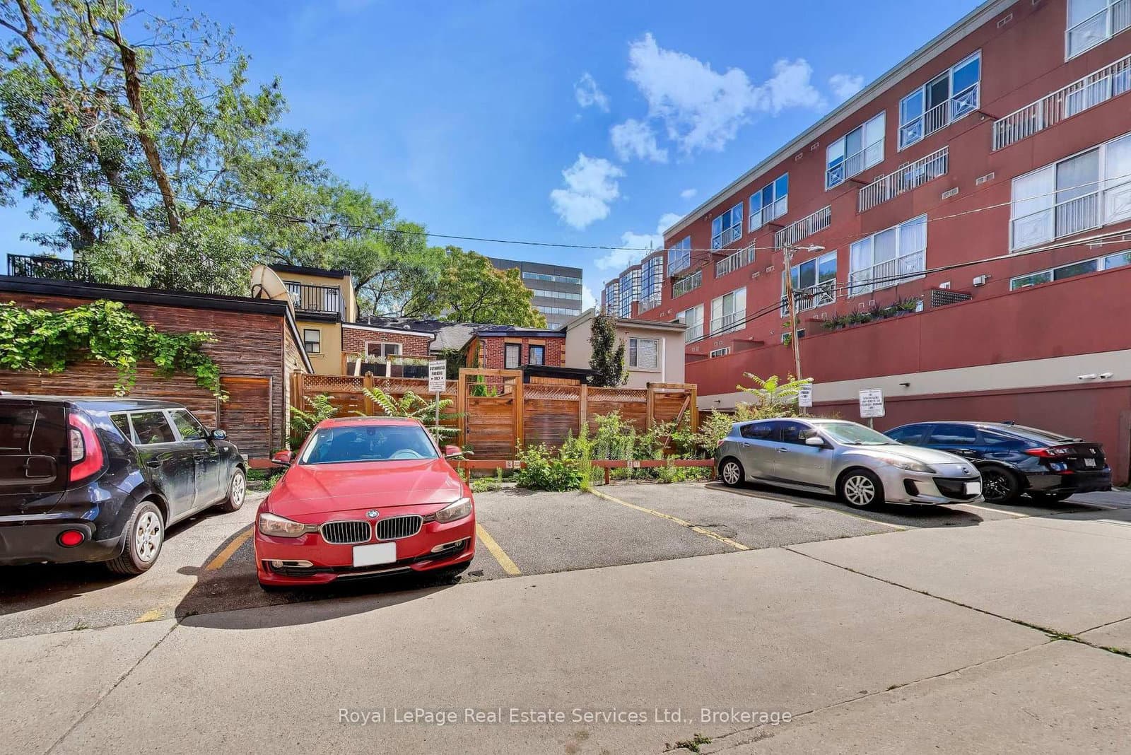 766 King Street W, Unit 202 thumbnail 18