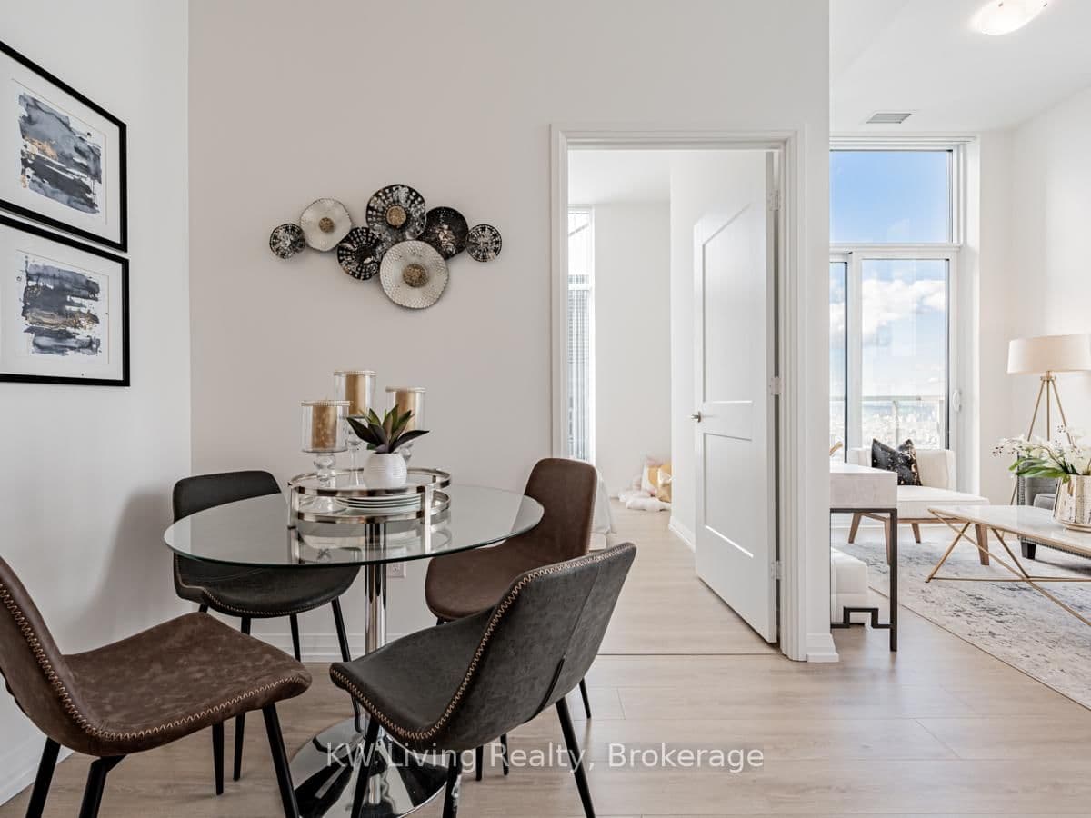 8 Widmer Street, Unit GPH3 thumbnail 13