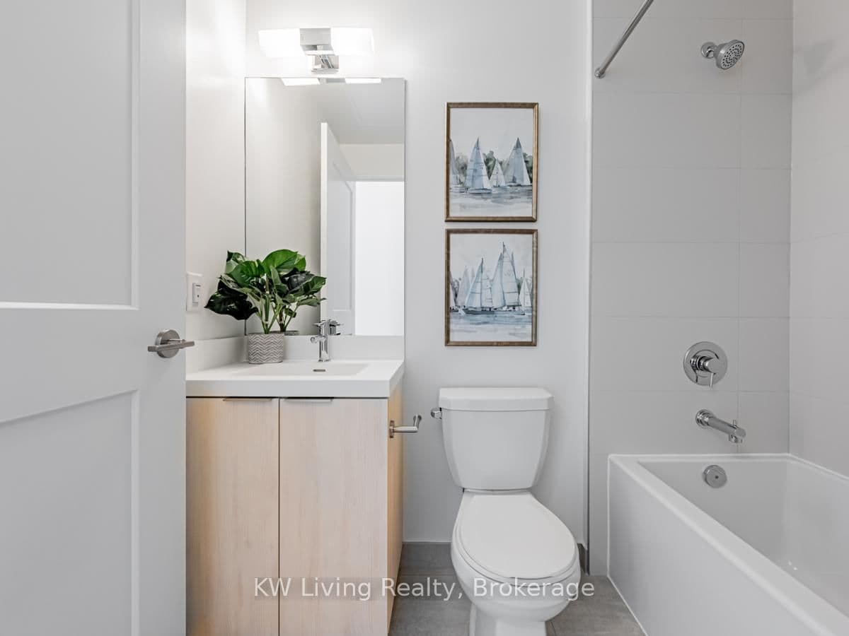 8 Widmer Street, Unit GPH3 thumbnail 17