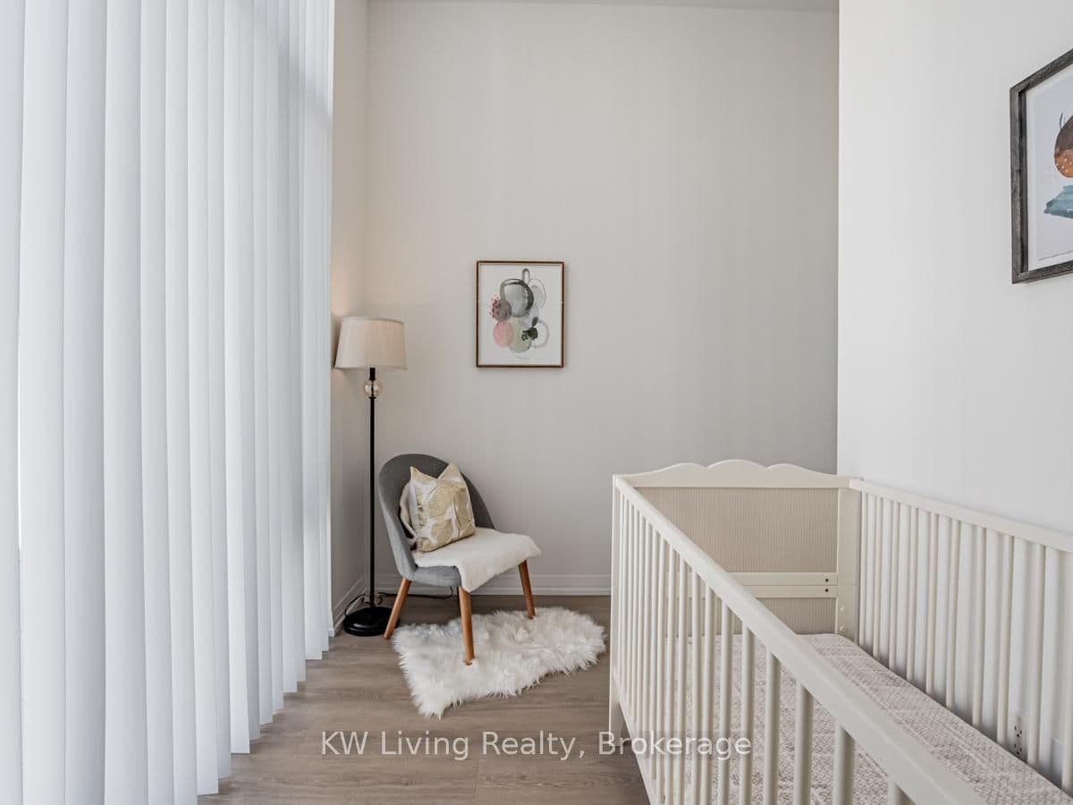 8 Widmer Street, Unit GPH3 thumbnail 23