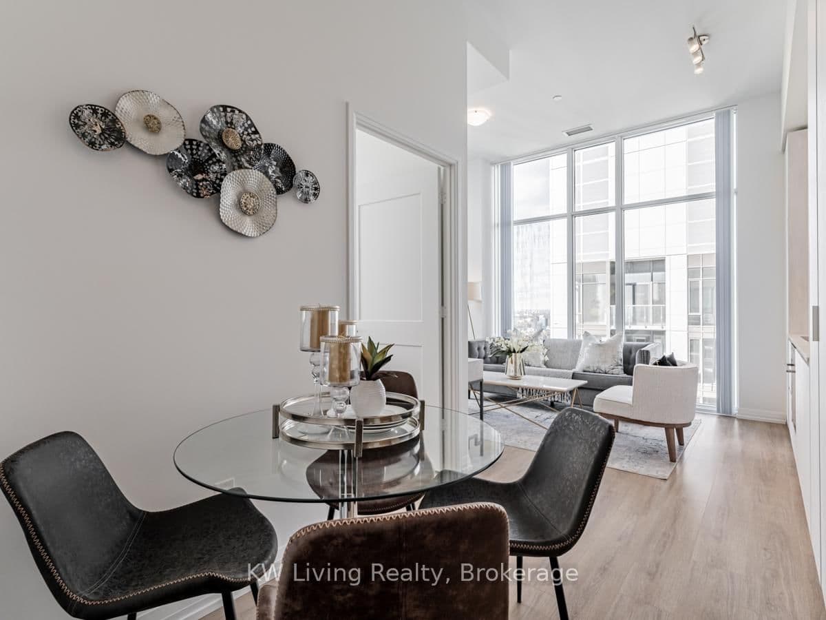 8 Widmer Street, Unit GPH3 thumbnail 5