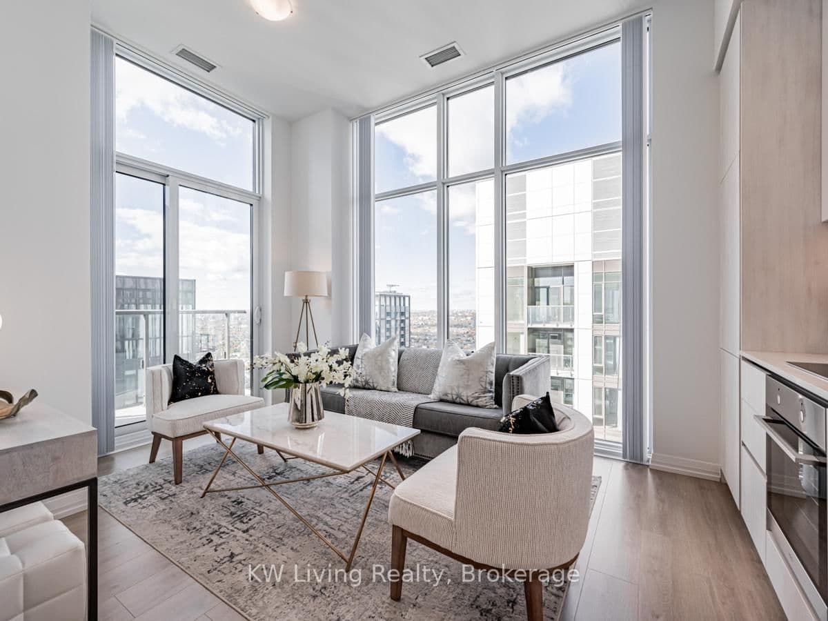 8 Widmer Street, Unit GPH3 thumbnail 6