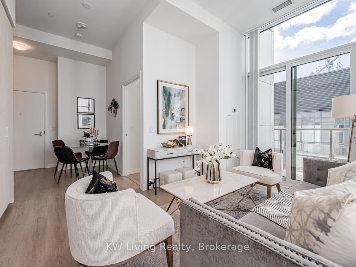 8 Widmer Street, Unit GPH3 thumbnail 8