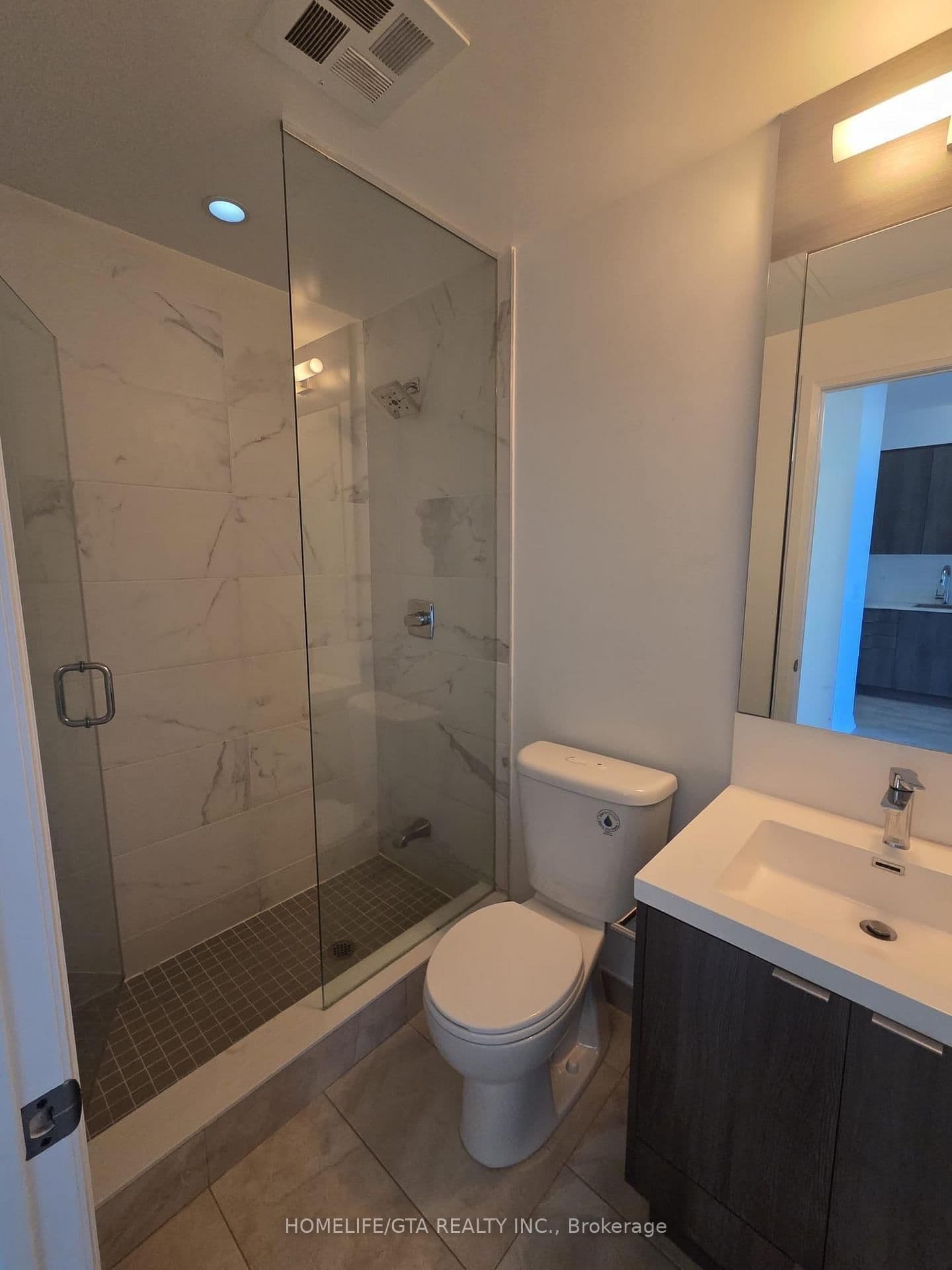 101 Erskine Avenue, Unit 2005 thumbnail 10