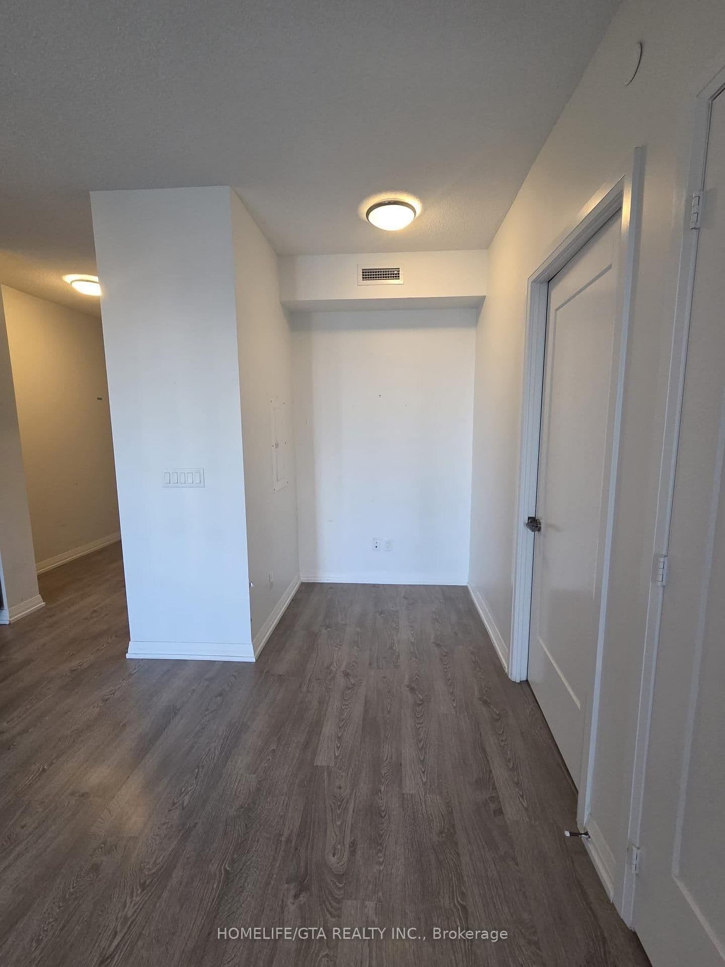 101 Erskine Avenue, Unit 2005 thumbnail 11