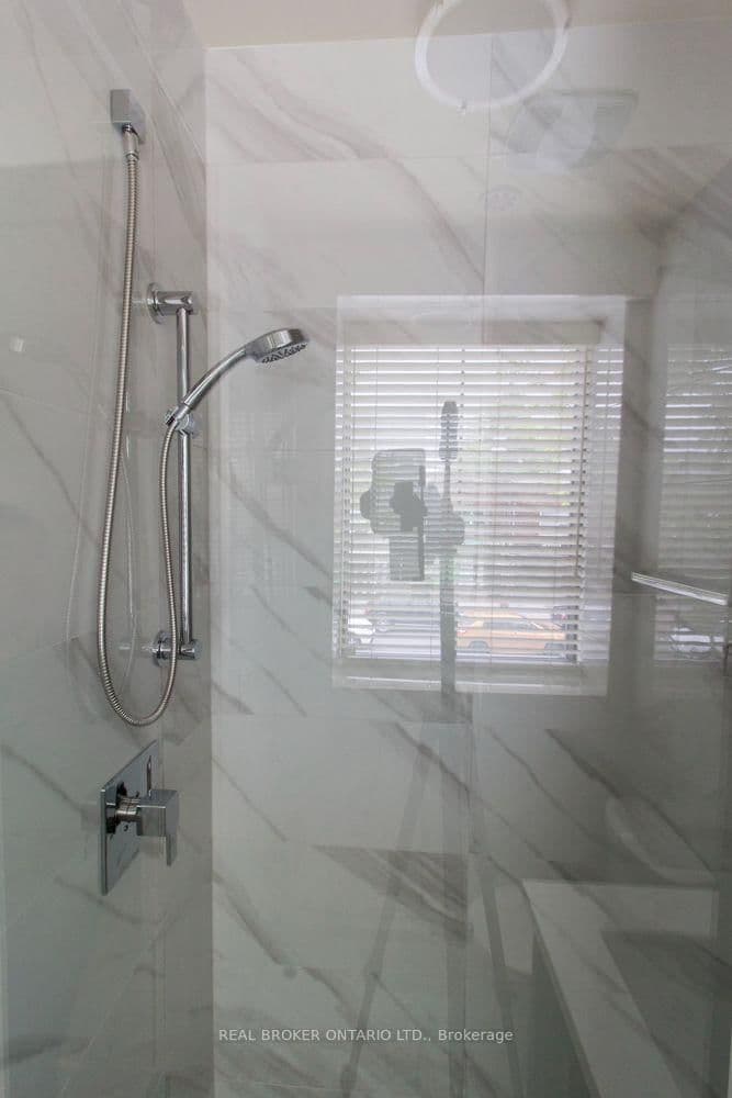 692 Mount Pleasant Road, Unit 2A thumbnail 17