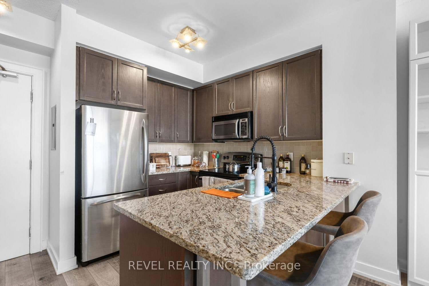 438 King Street W, Unit 1119 thumbnail 10