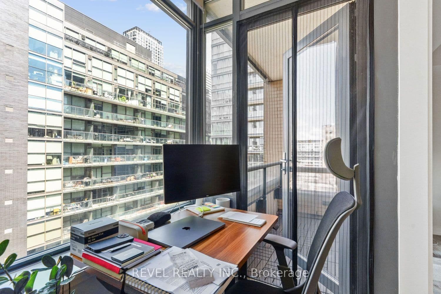438 King Street W, Unit 1119 thumbnail 16