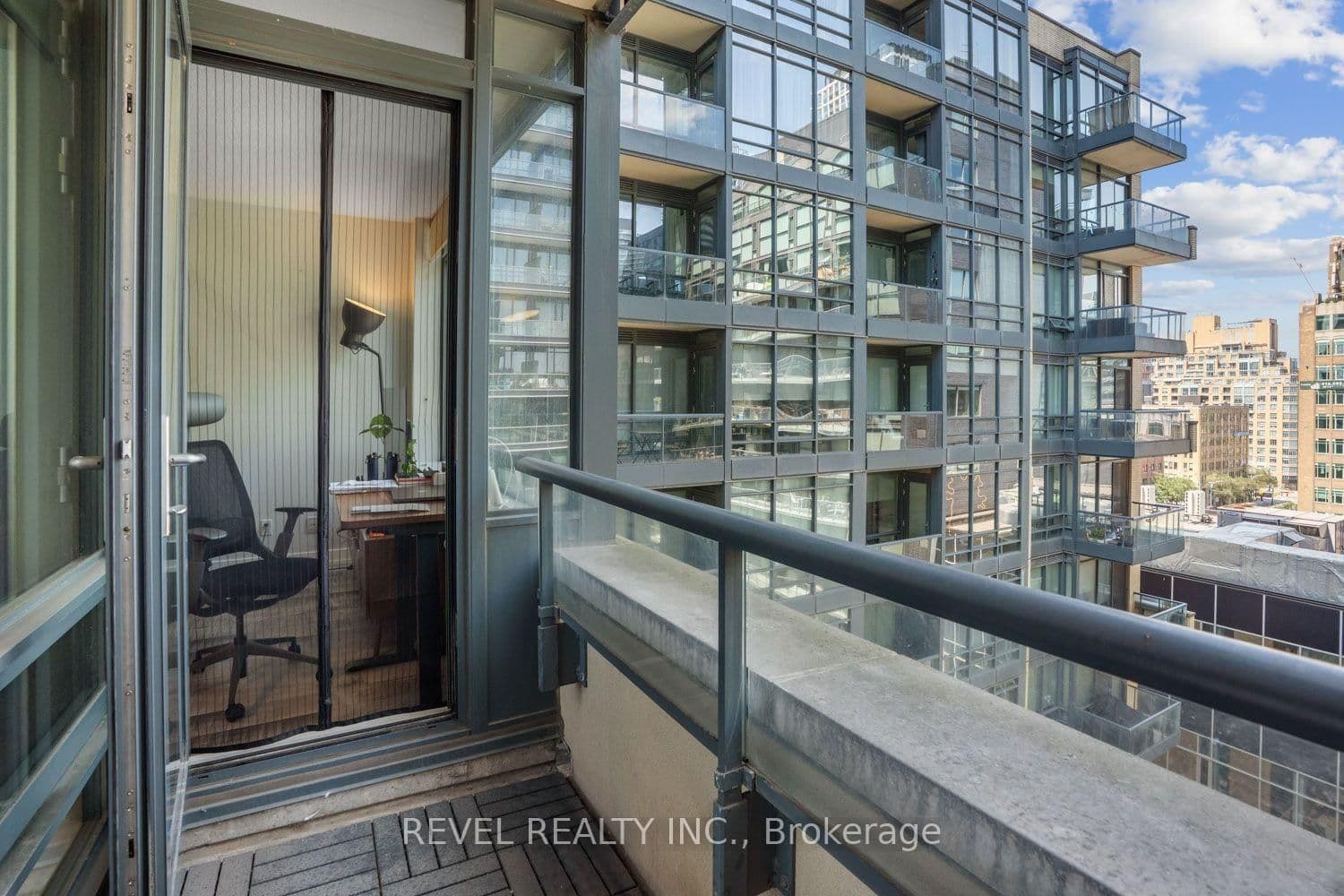 438 King Street W, Unit 1119 thumbnail 25