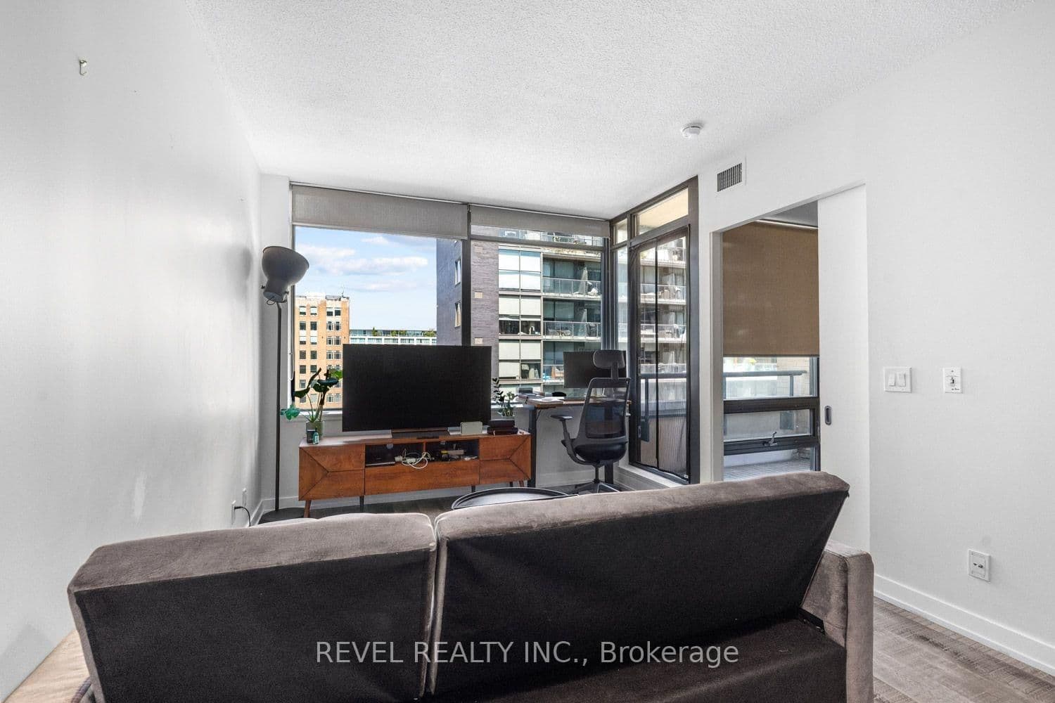 438 King Street W, Unit 1119 thumbnail 5