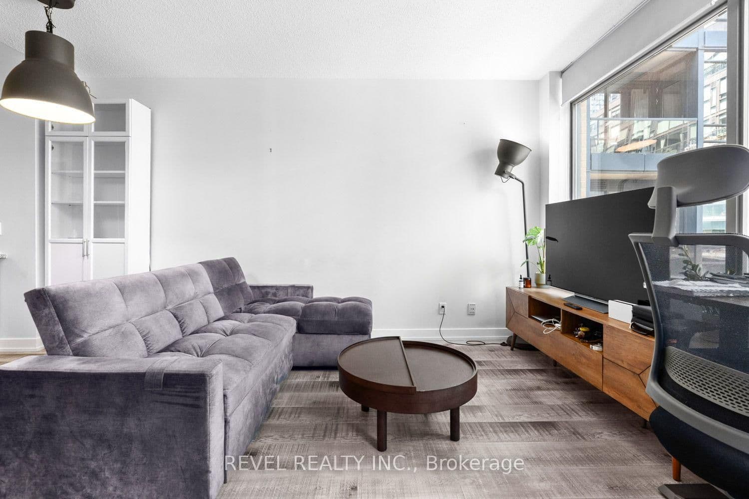 438 King Street W, Unit 1119 thumbnail 6