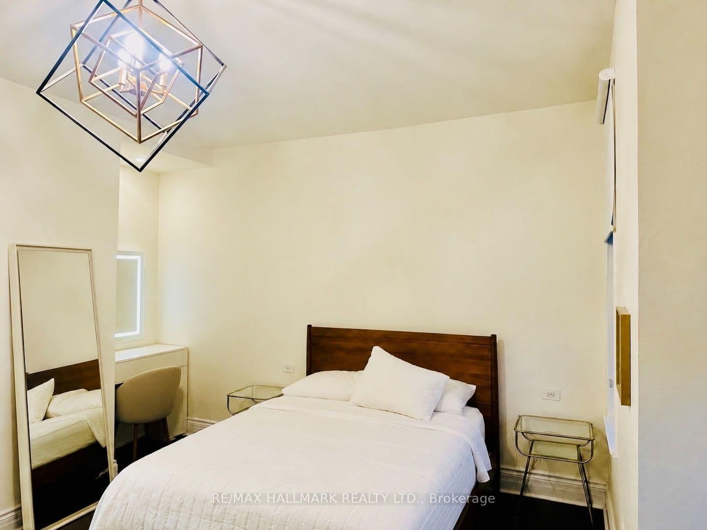 7 Bernard Avenue, Unit 2 thumbnail 16