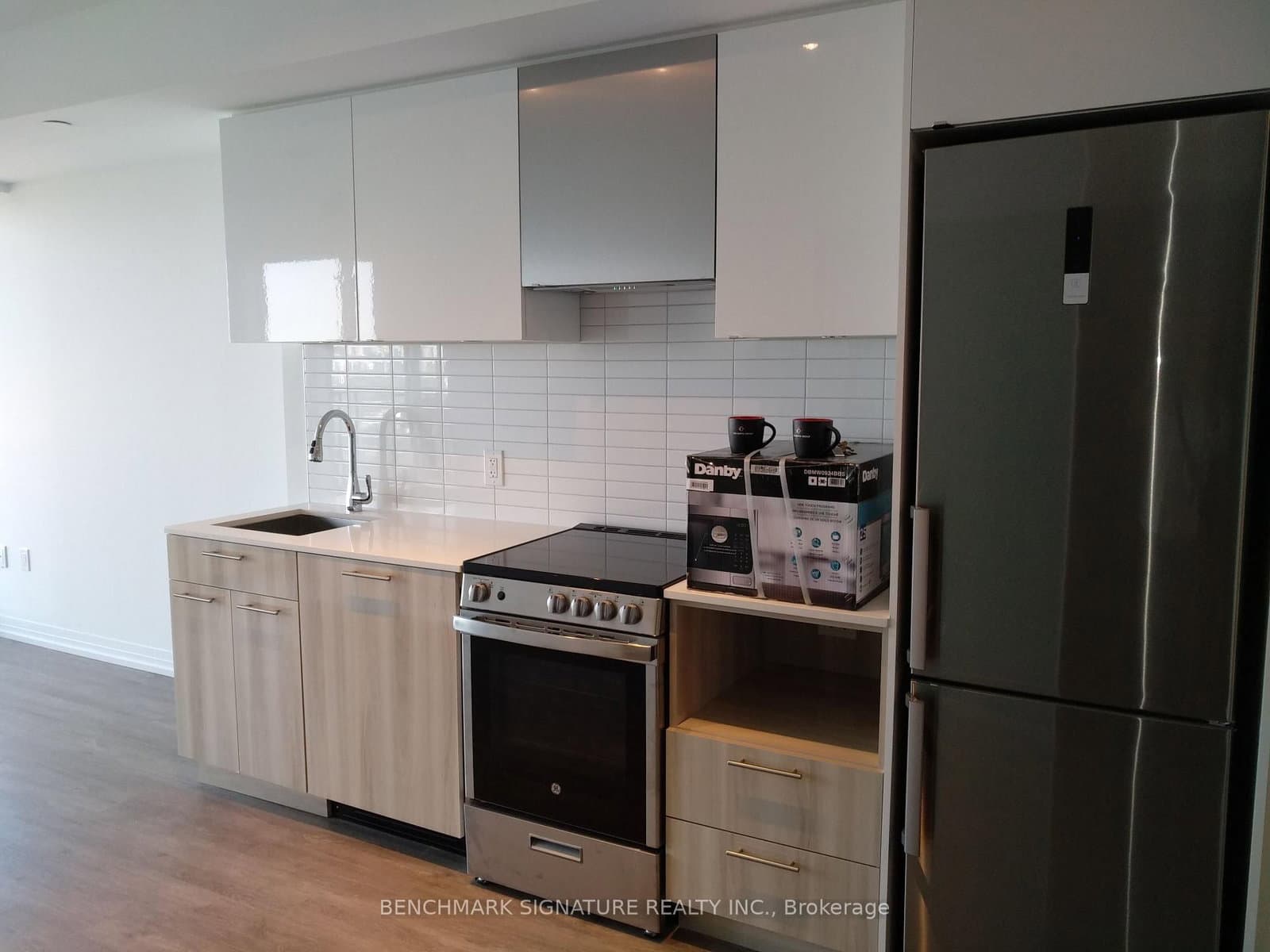 251 Jarvis Street, Unit 3214 thumbnail 3