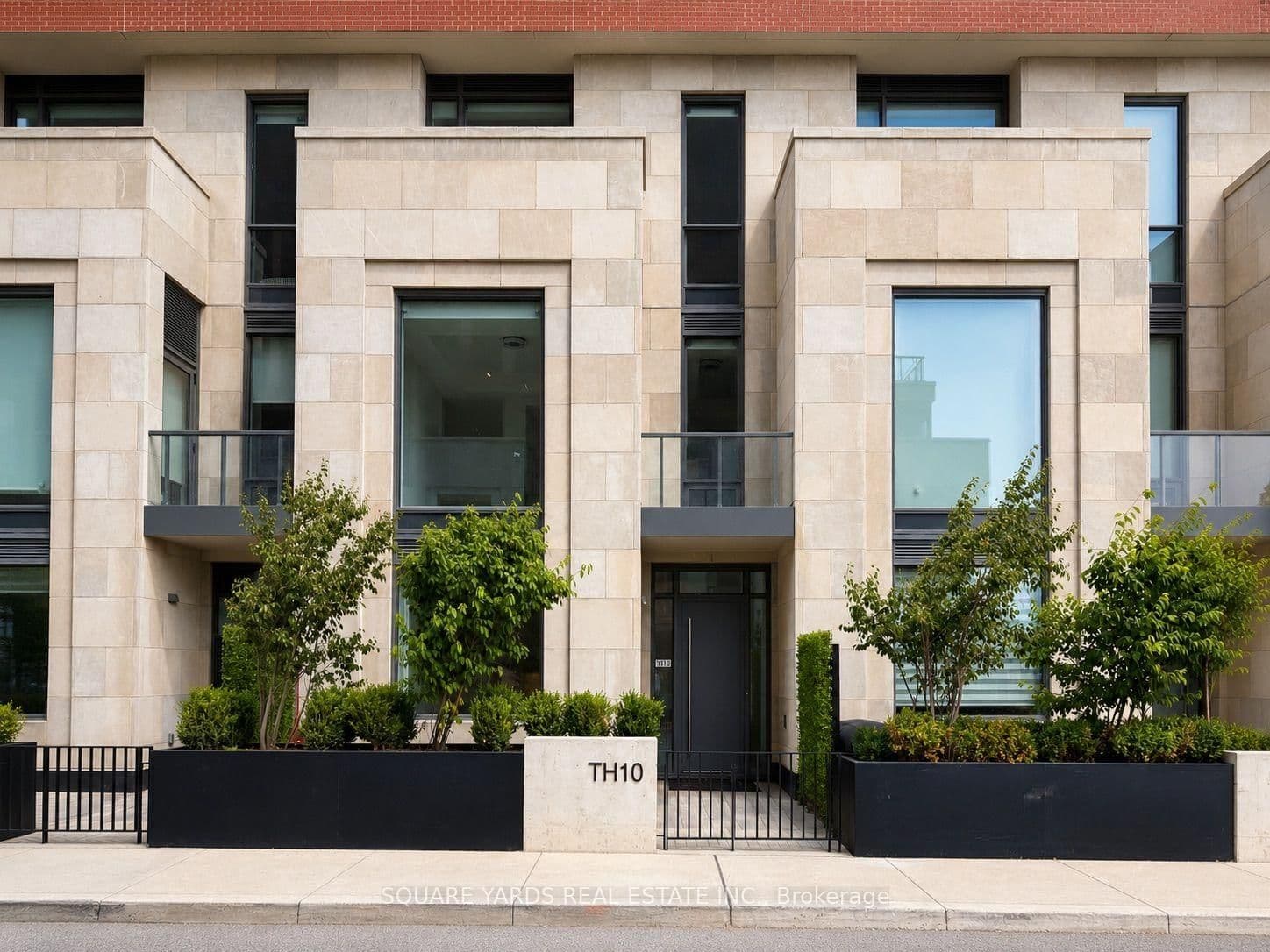 33 Frederick Todd Way, Unit TH10 thumbnail 2