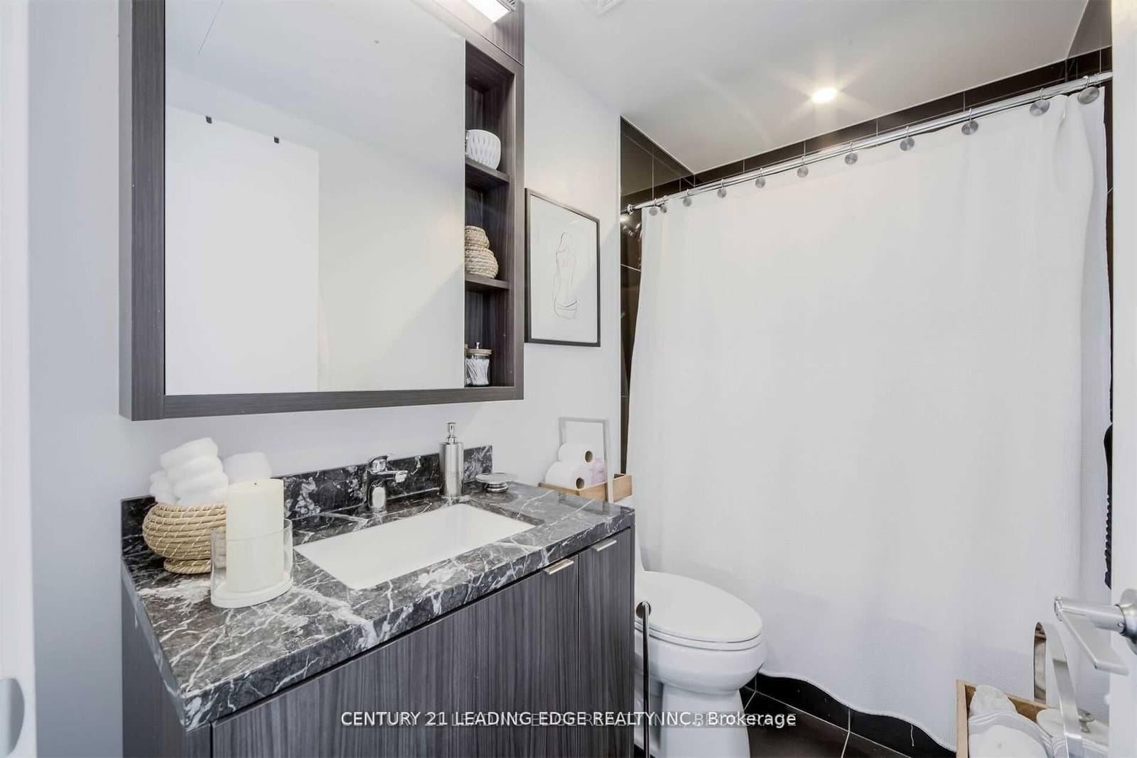 115 Blue Jays Way, Unit 3812 thumbnail 28