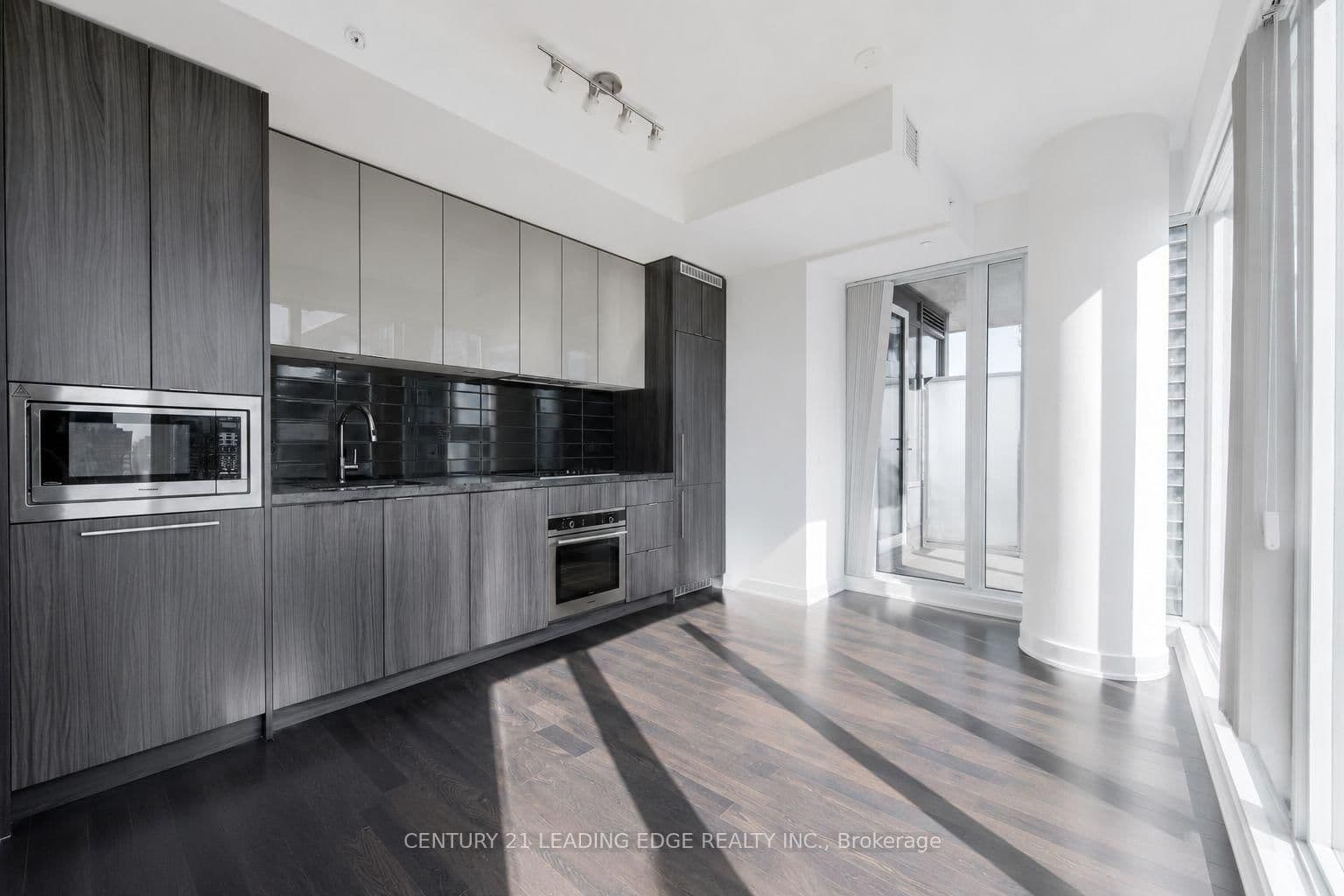 115 Blue Jays Way, Unit 3812 thumbnail 5