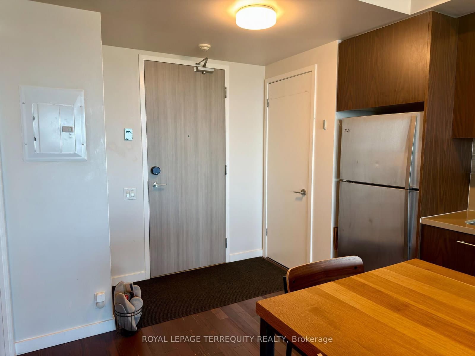 390 Cherry Street, Unit 1809 thumbnail 2