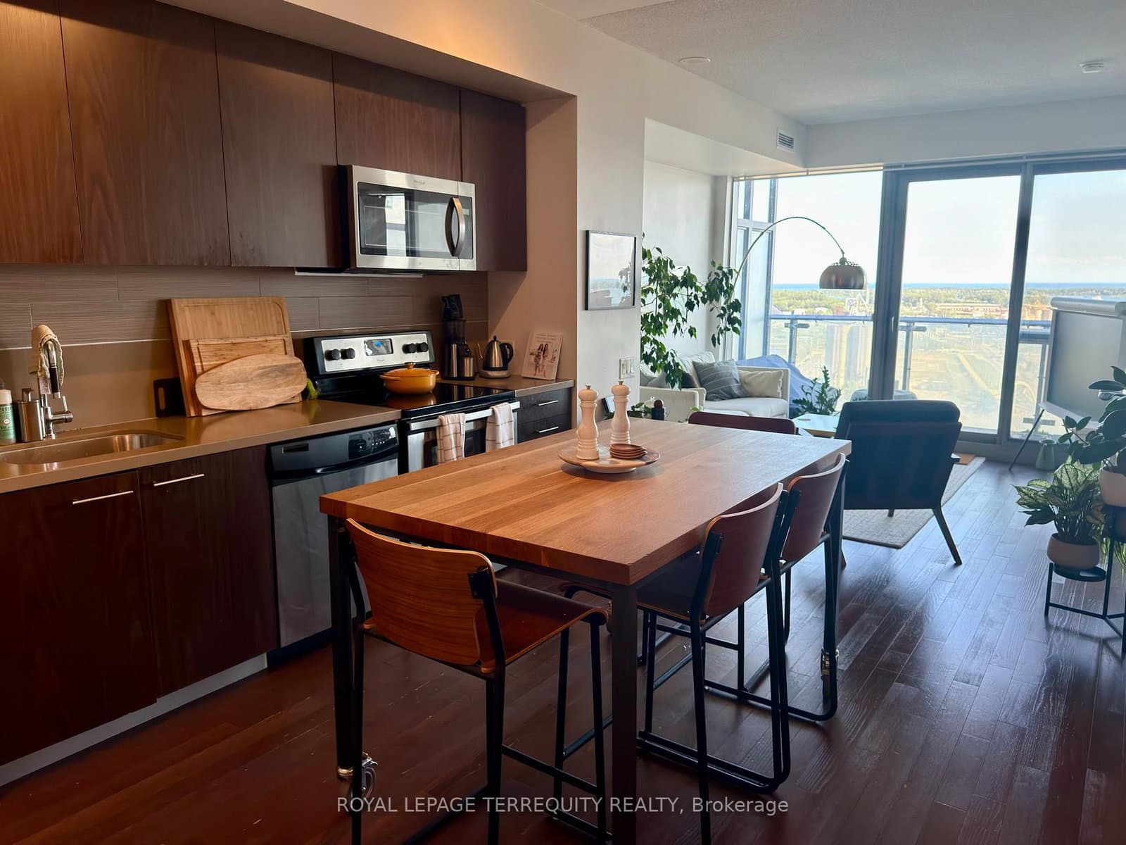 390 Cherry Street, Unit 1809 thumbnail 7