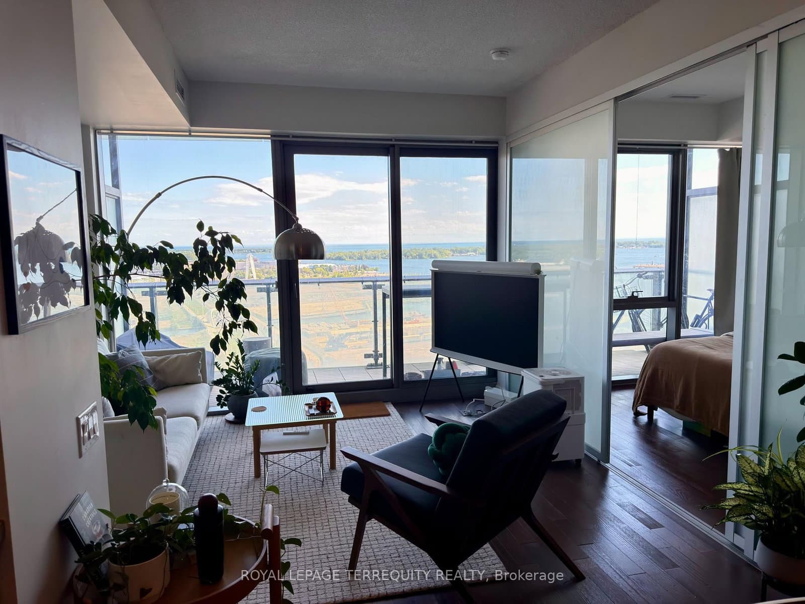 390 Cherry Street, Unit 1809 thumbnail 8