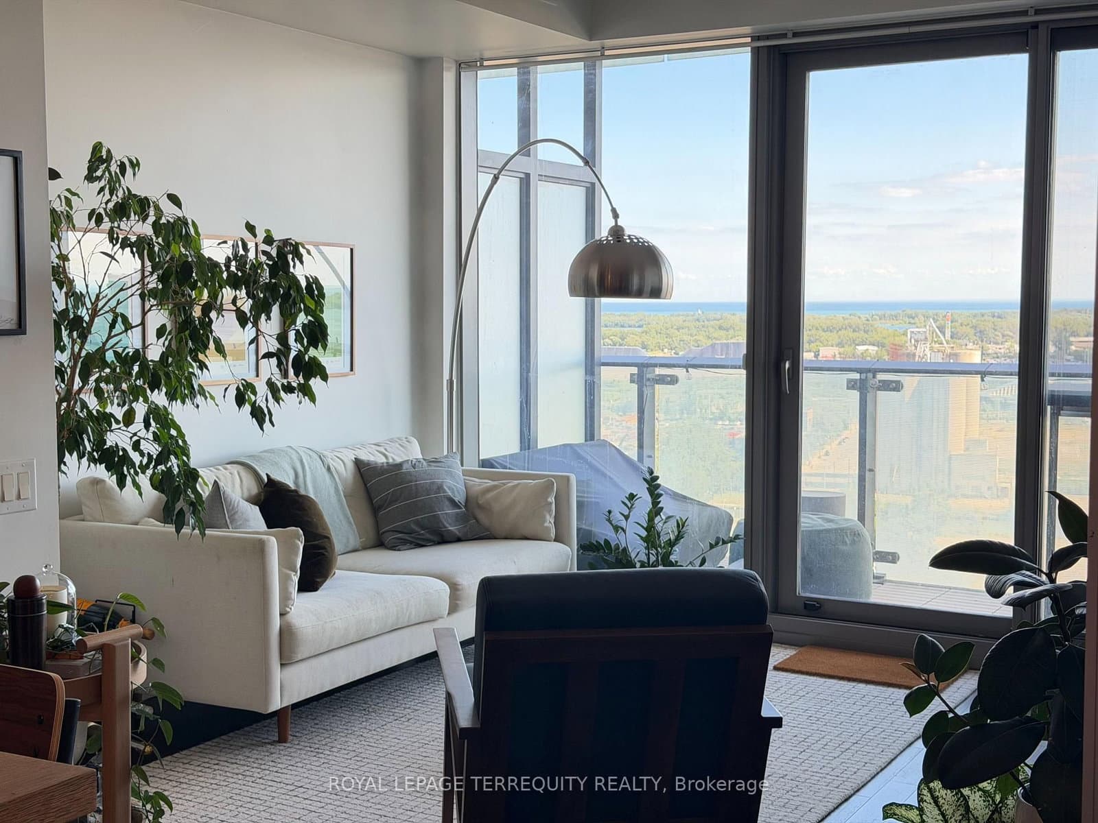 390 Cherry Street, Unit 1809 thumbnail 9