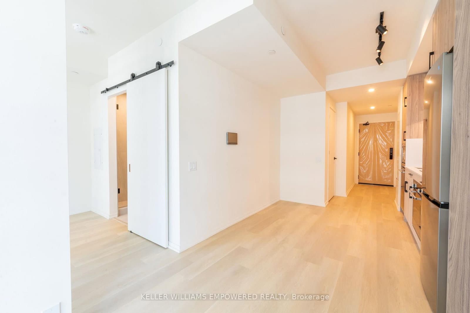 109 Erskine Avenue, Unit 1210 thumbnail 16