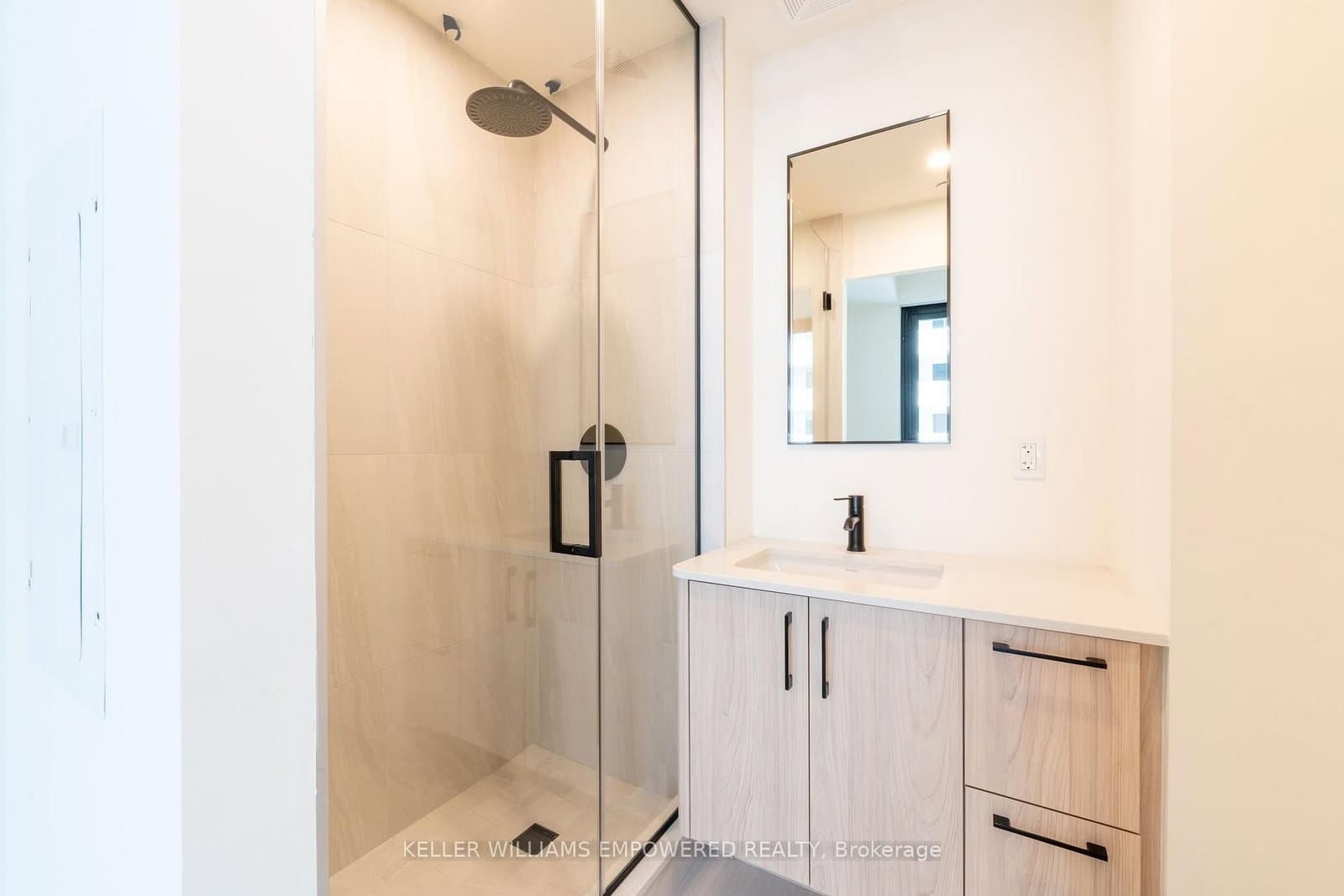 109 Erskine Avenue, Unit 1210 thumbnail 23