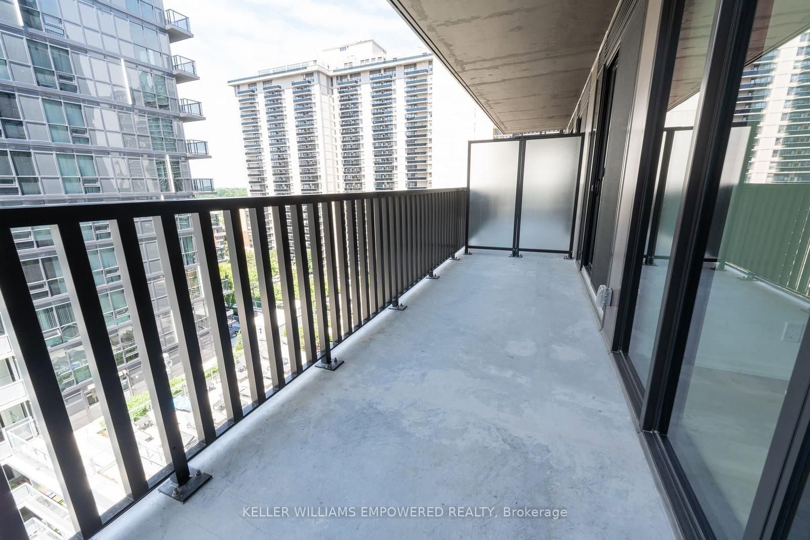 109 Erskine Avenue, Unit 1210 thumbnail 30