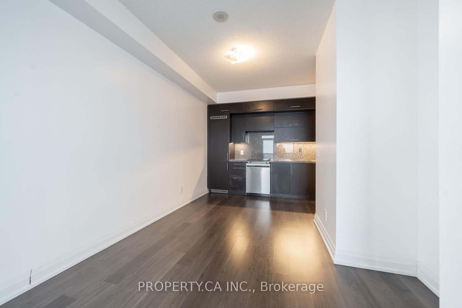 5 Sheppard Avenue E, Unit 4221 thumbnail 9