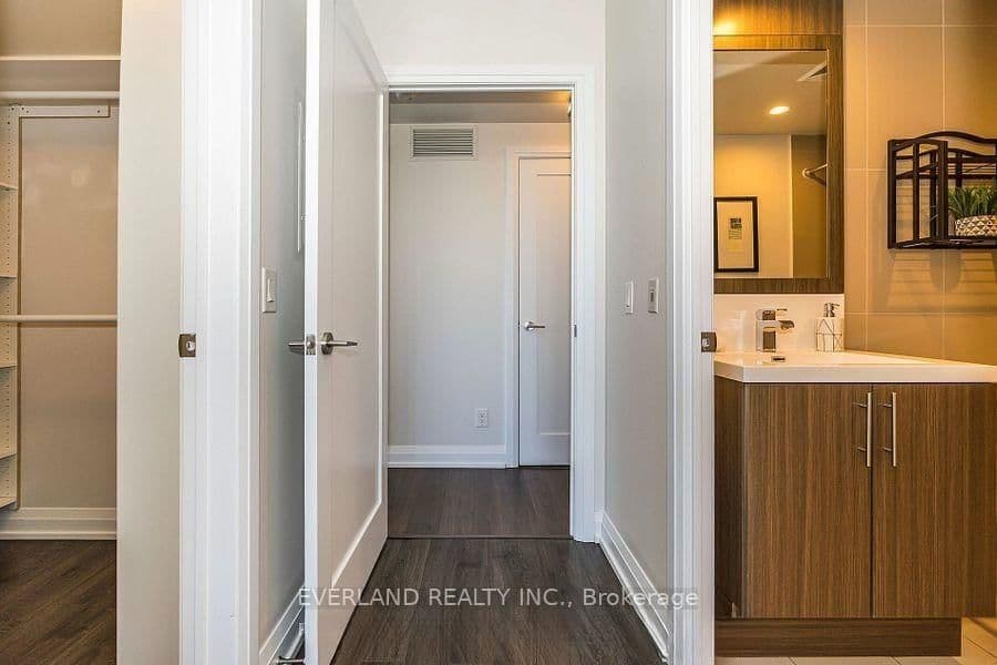 5 Sheppard Avenue E, Unit 3620 thumbnail 10