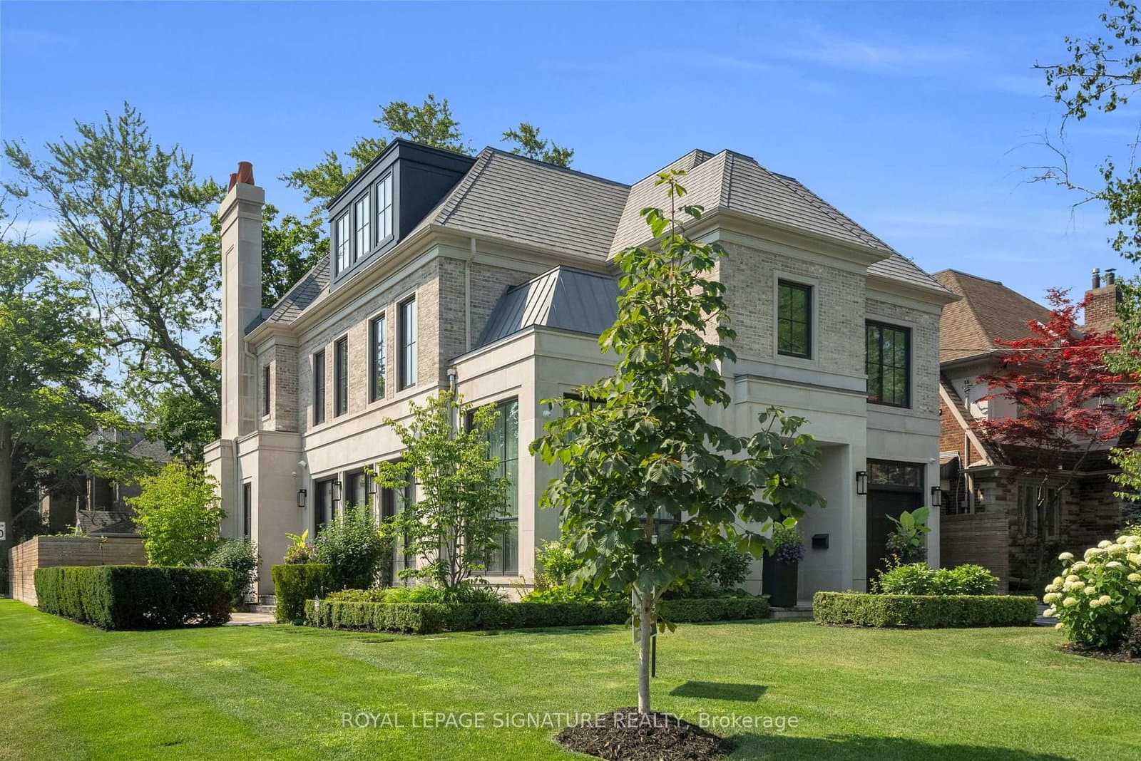 207 Strathallan Boulevard - Image 1