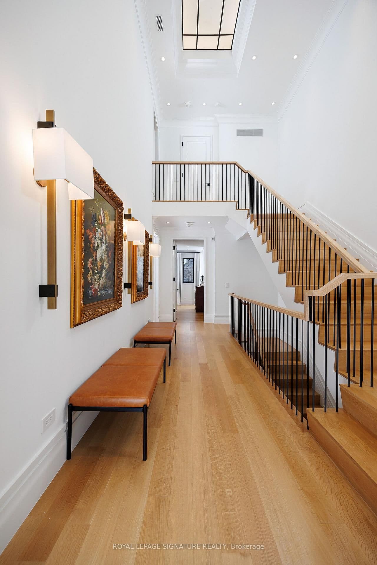207 Strathallan Boulevard thumbnail 26