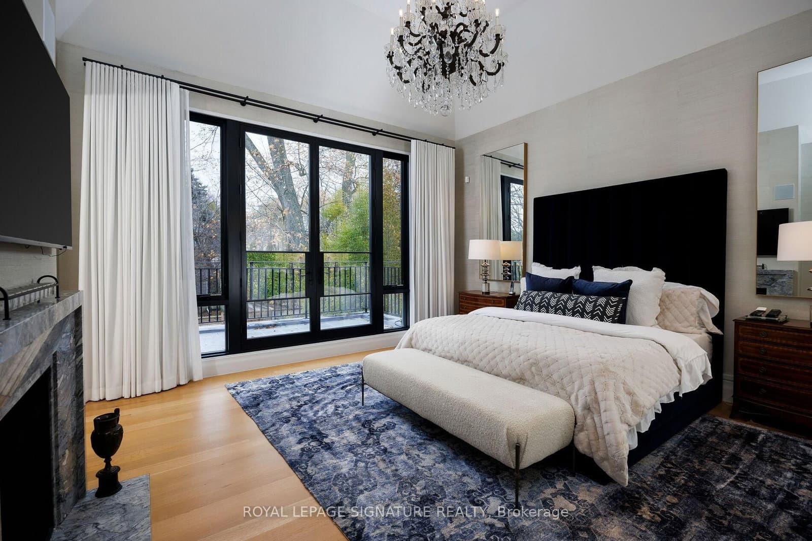 207 Strathallan Boulevard thumbnail 27