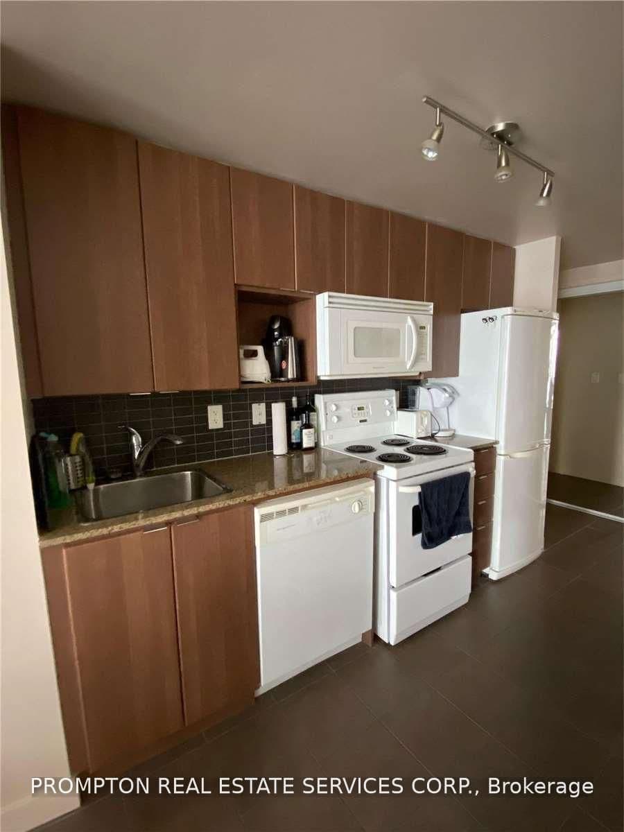 11 Brunel Court, Unit 1605 thumbnail 5
