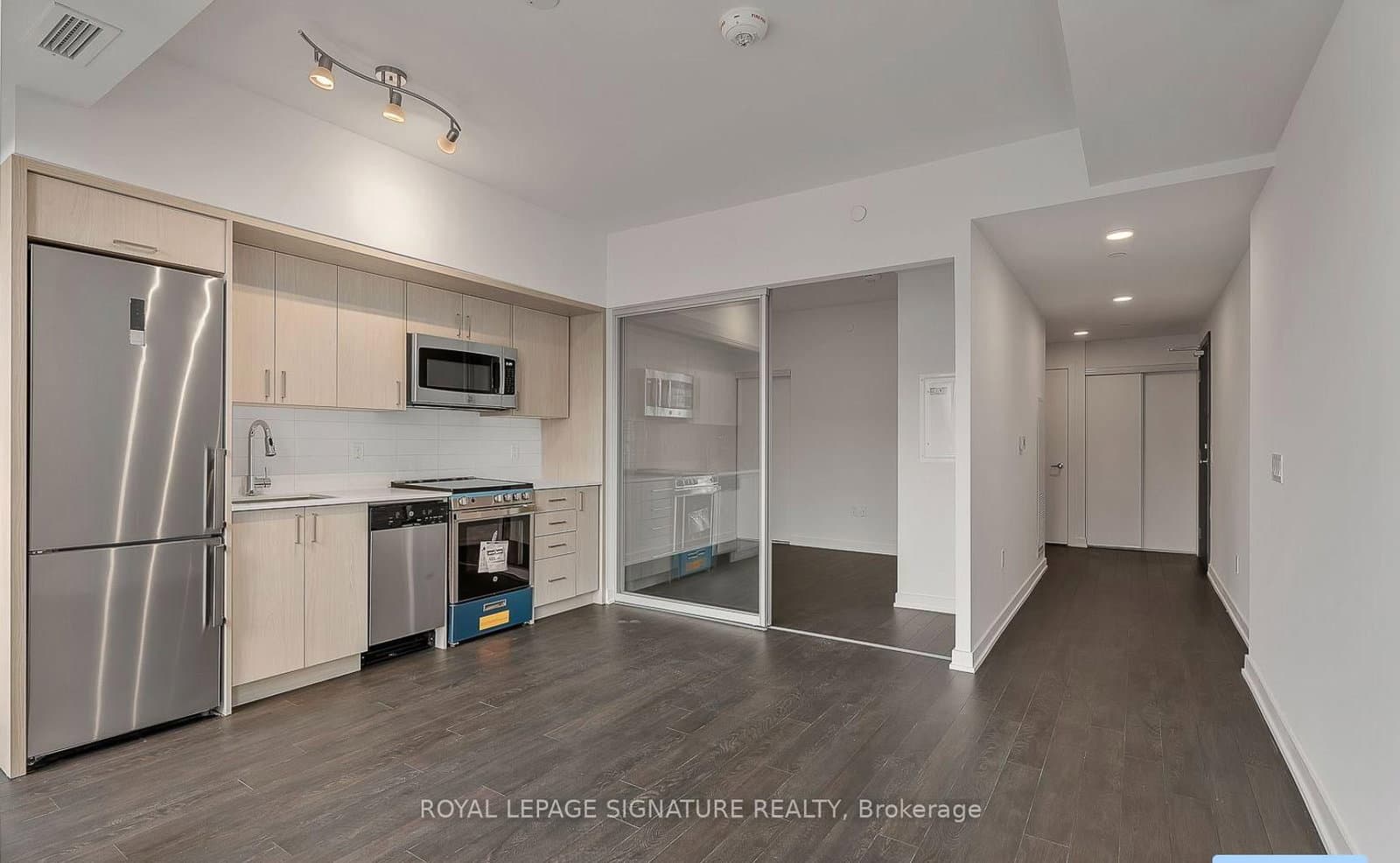 1 Cardiff Road E, Unit 608 thumbnail 3