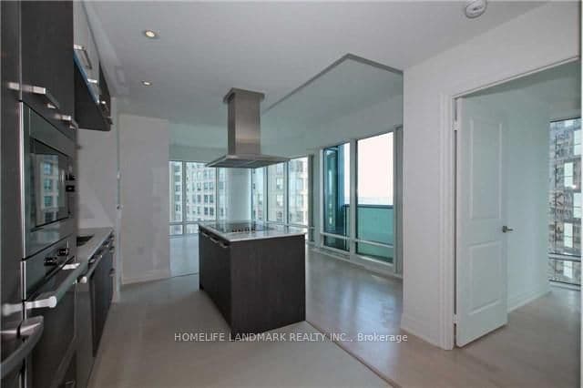 8 The Esplanade, Unit 1811 thumbnail 2