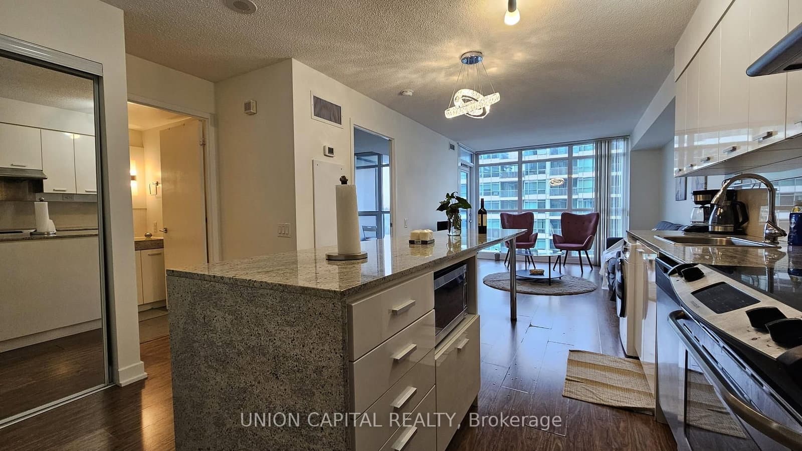 19 Singer Court, Unit 1011 thumbnail 11