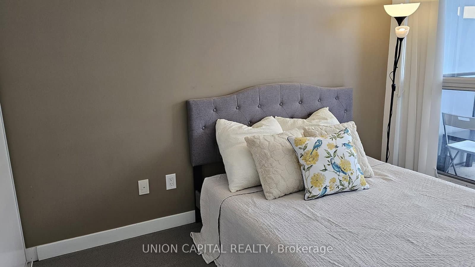 19 Singer Court, Unit 1011 thumbnail 12