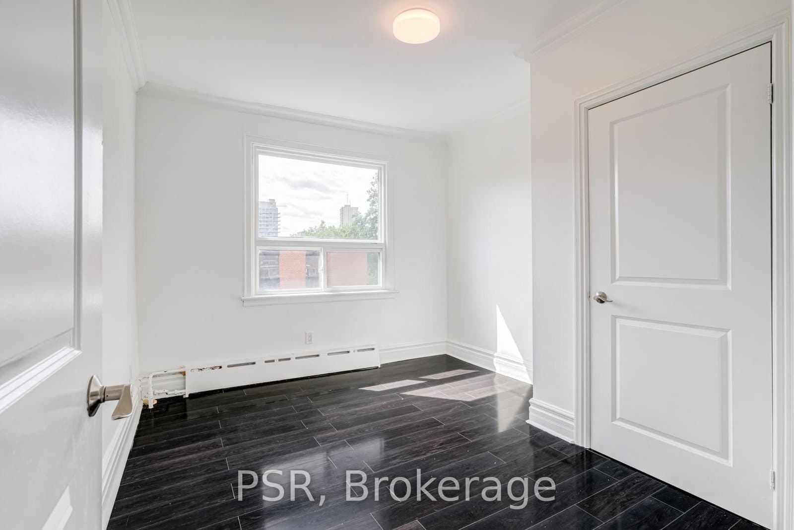 2 Craighurst Avenue, Unit 4 thumbnail 12