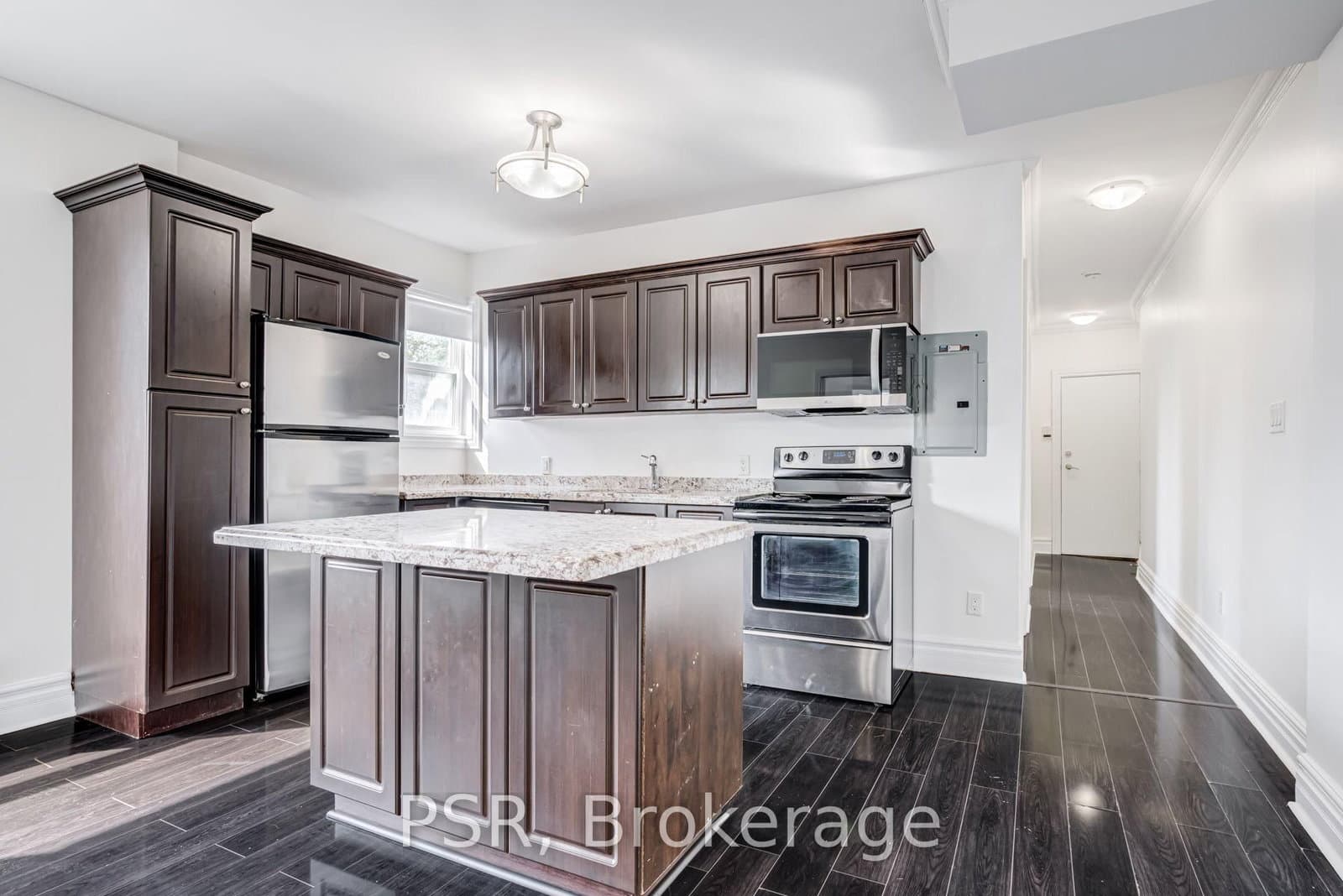2 Craighurst Avenue, Unit 4 thumbnail 2