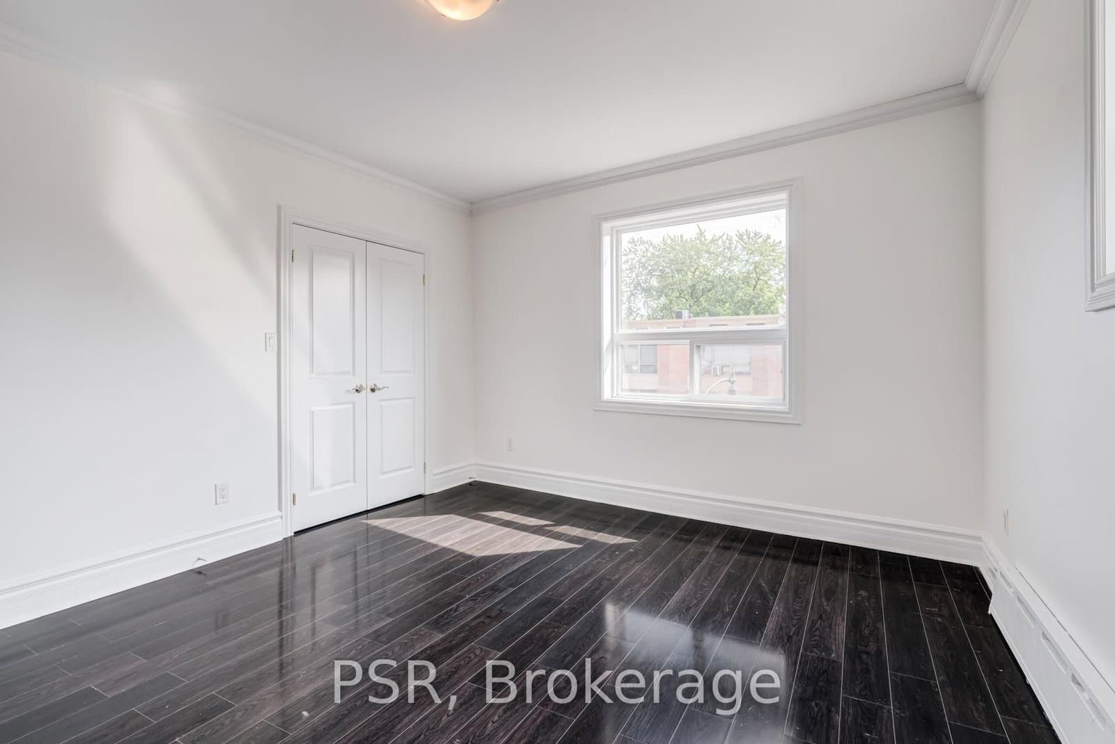 2 Craighurst Avenue, Unit 4 thumbnail 9