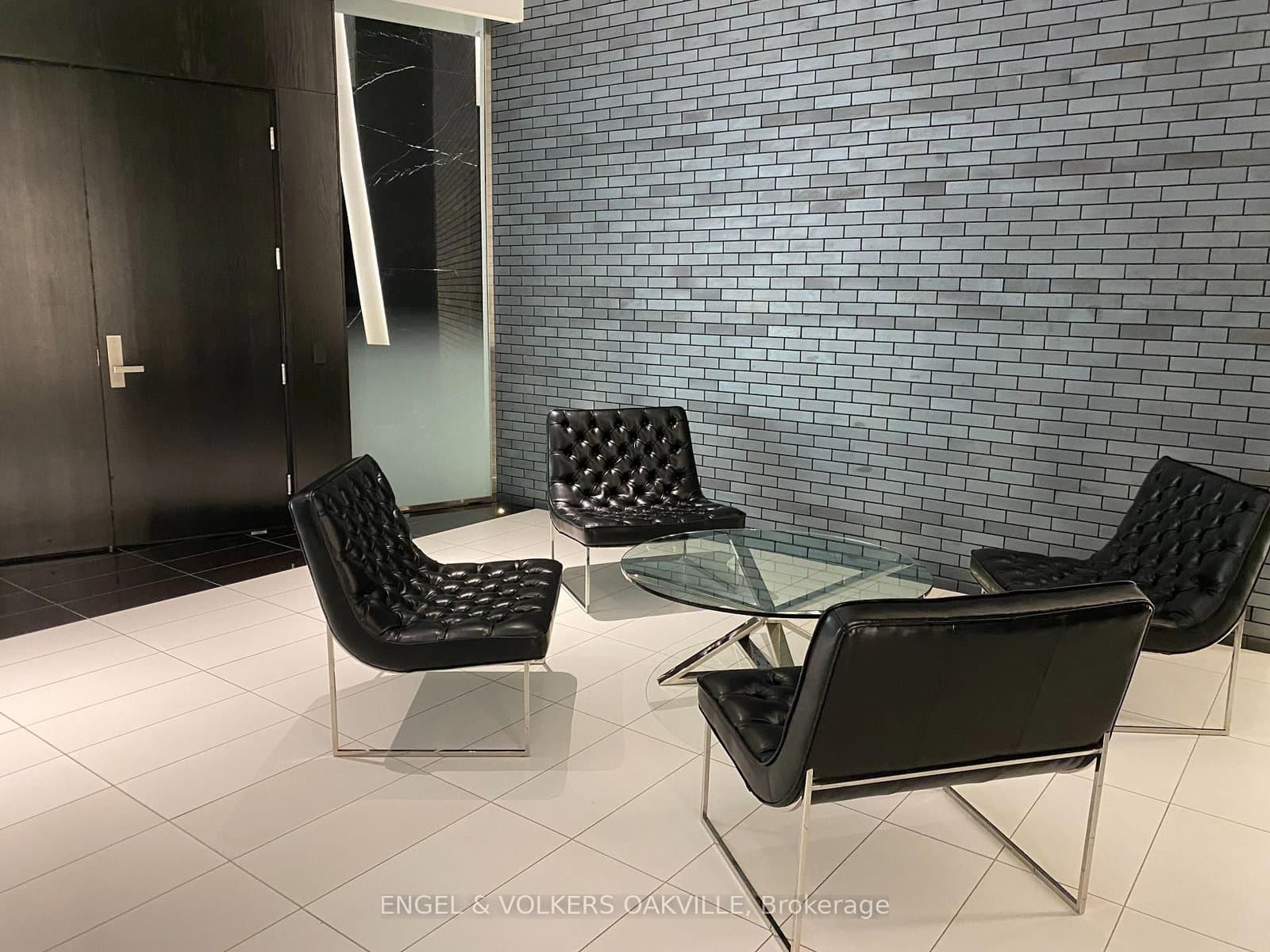 125 Peter Street, Unit 3310 thumbnail 18