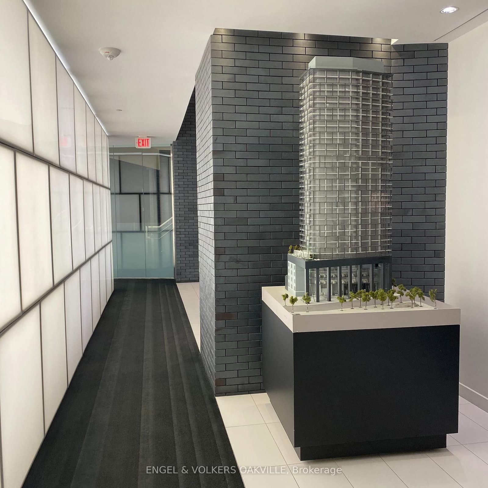 125 Peter Street, Unit 3310 thumbnail 21