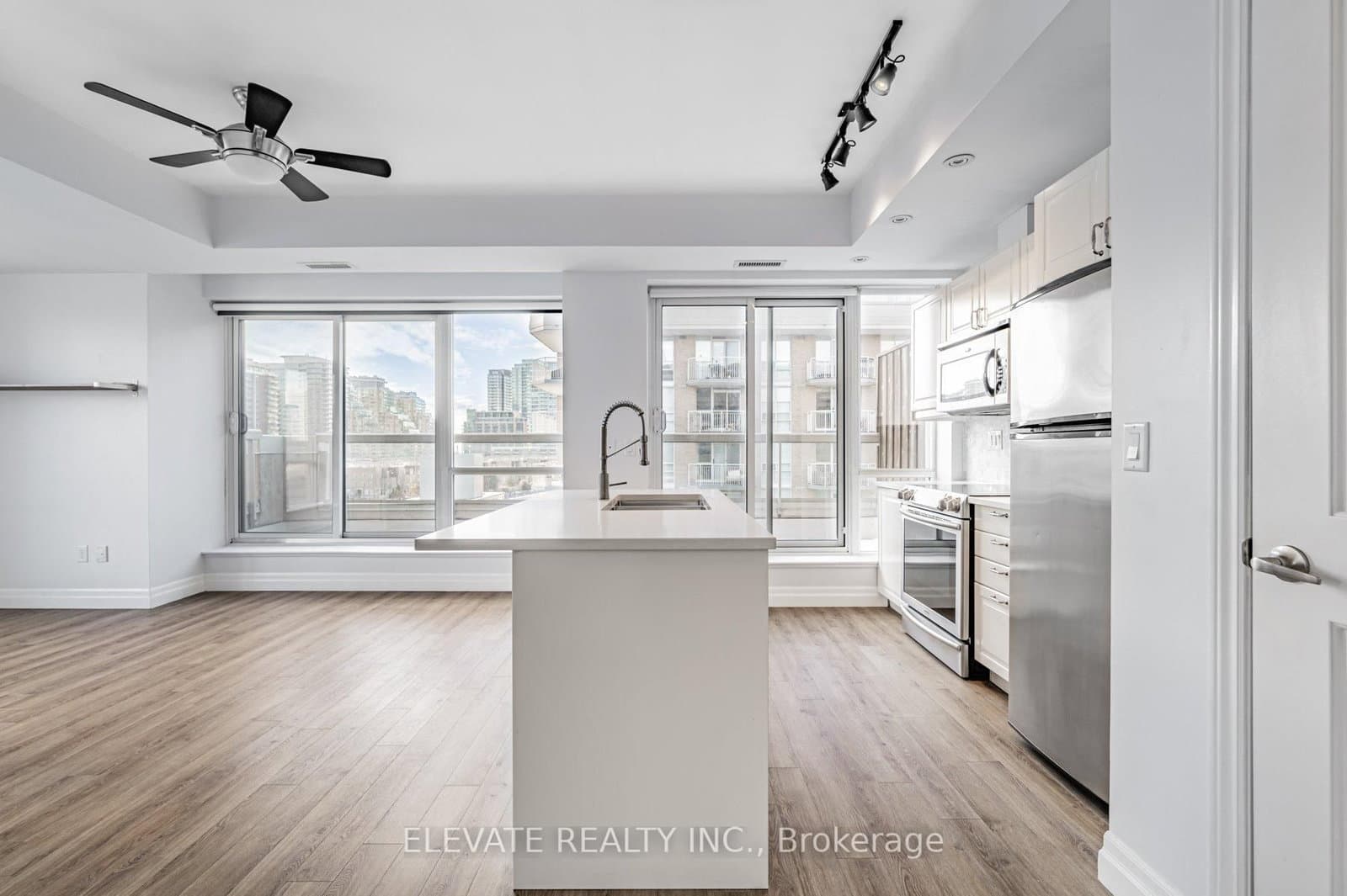 15 Stafford Street, Unit LPH5 thumbnail 5
