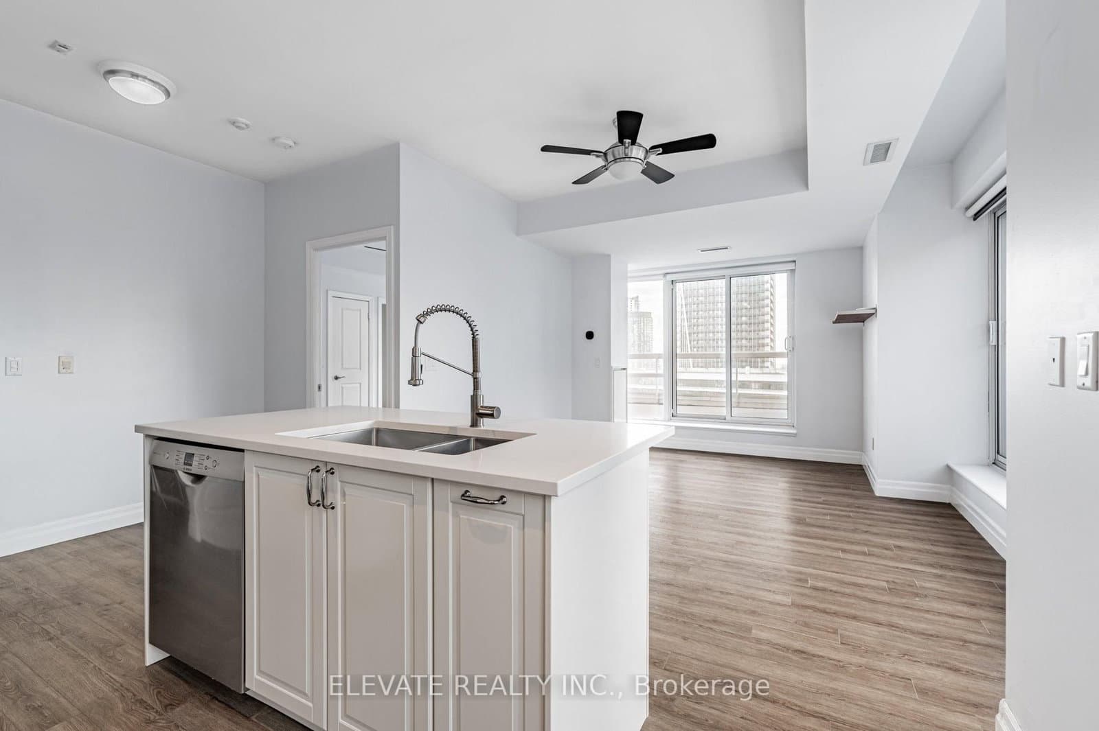 15 Stafford Street, Unit LPH5 thumbnail 6