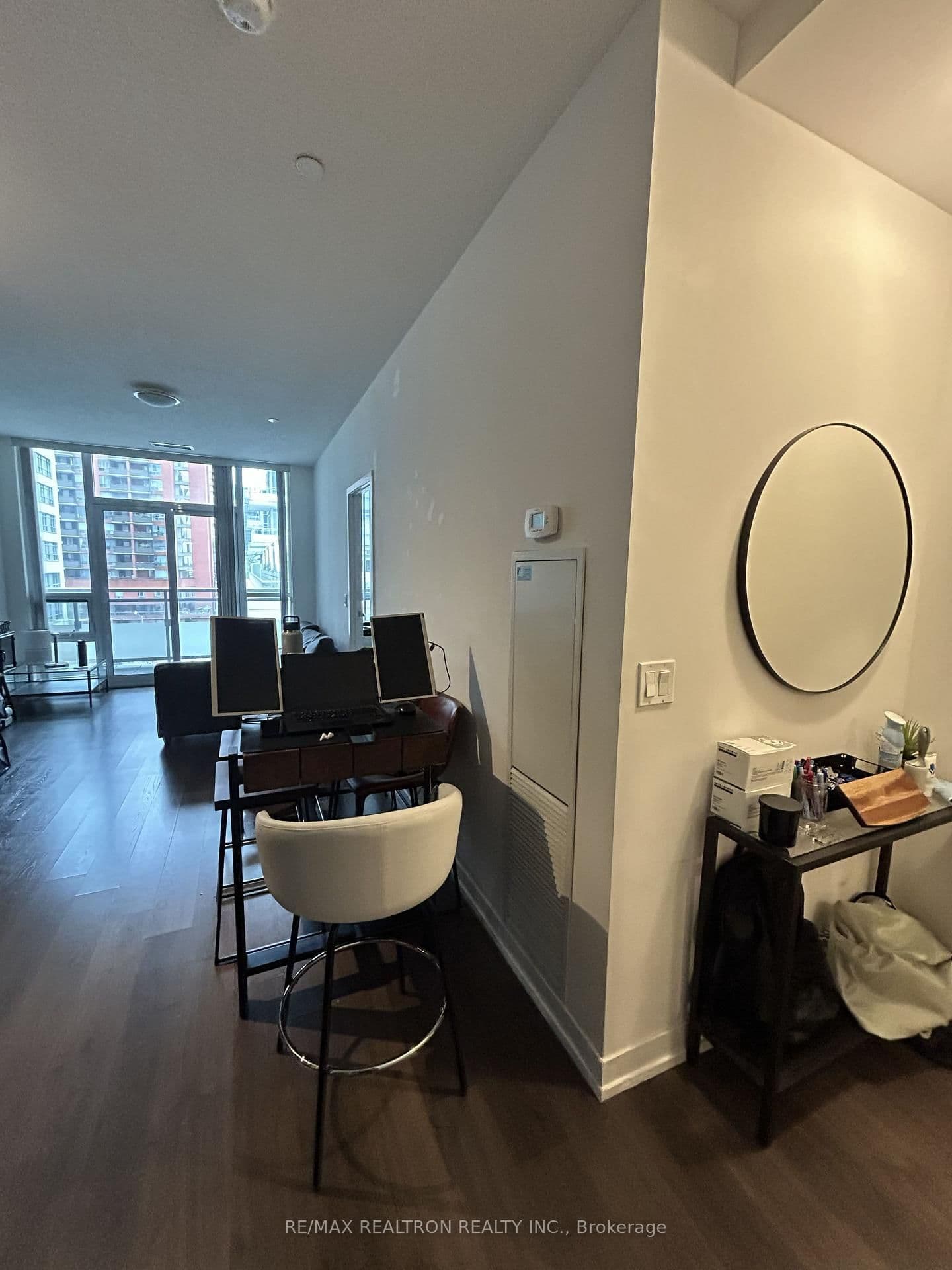 98 Lillian Street, Unit 427 thumbnail 5