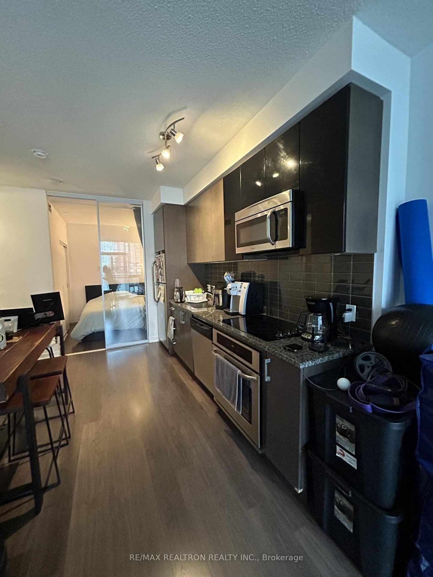 98 Lillian Street, Unit 427 thumbnail 6