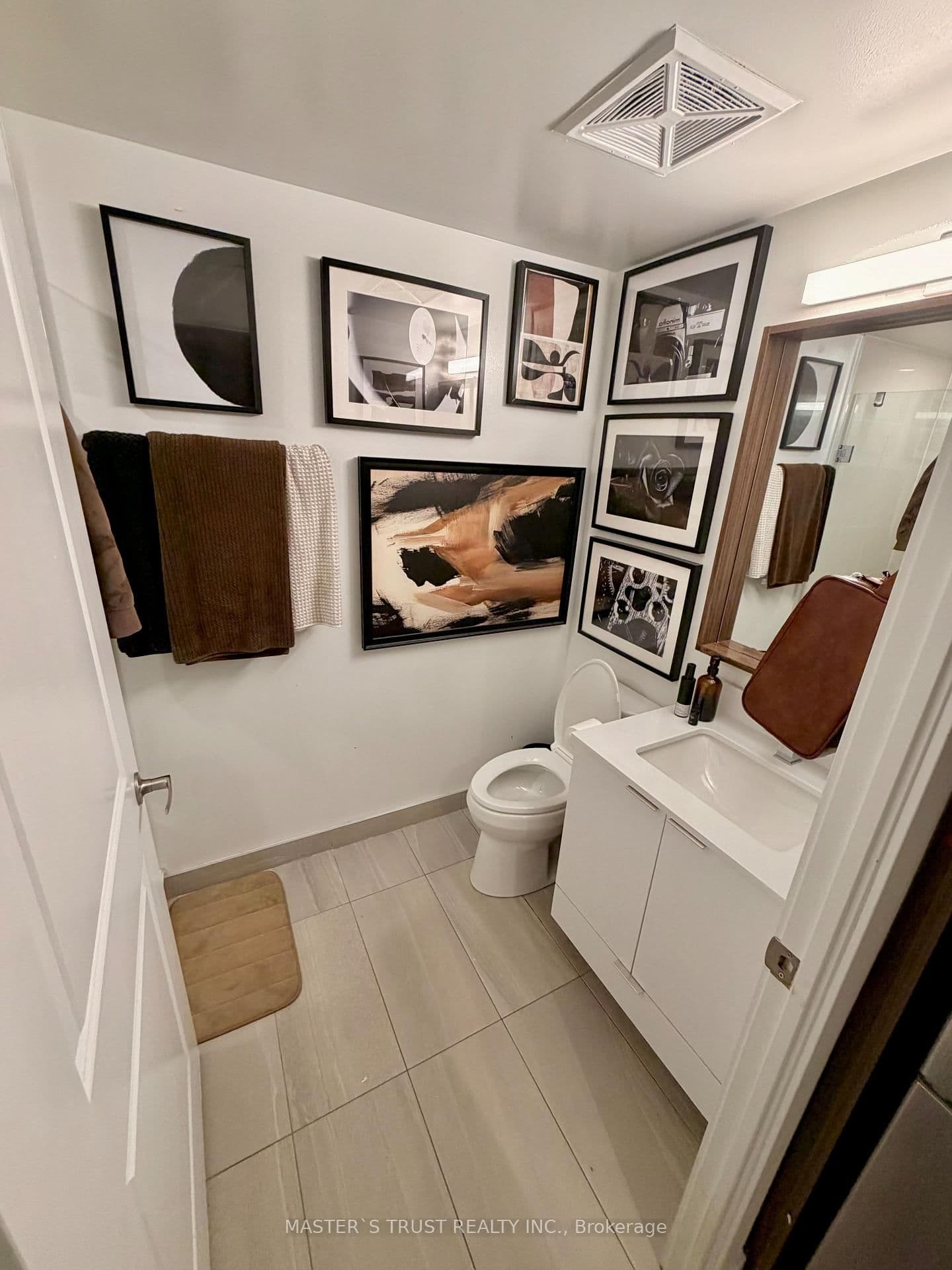 543 Richmond Street W, Unit 710 thumbnail 5