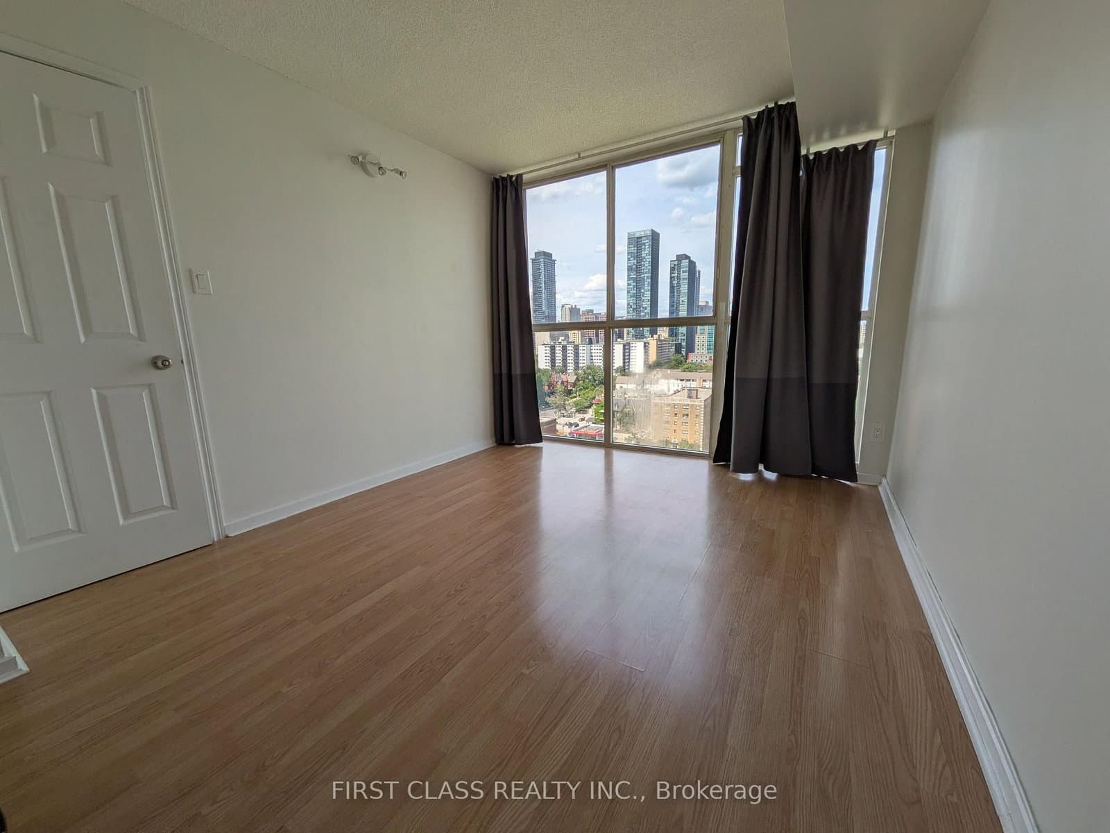 15 Maitland Place, Unit 1903 thumbnail 7
